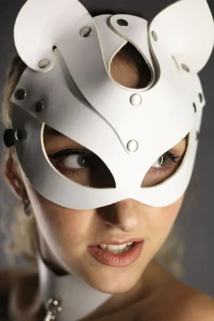 fantezi-maske-deri-kedi-maskesi